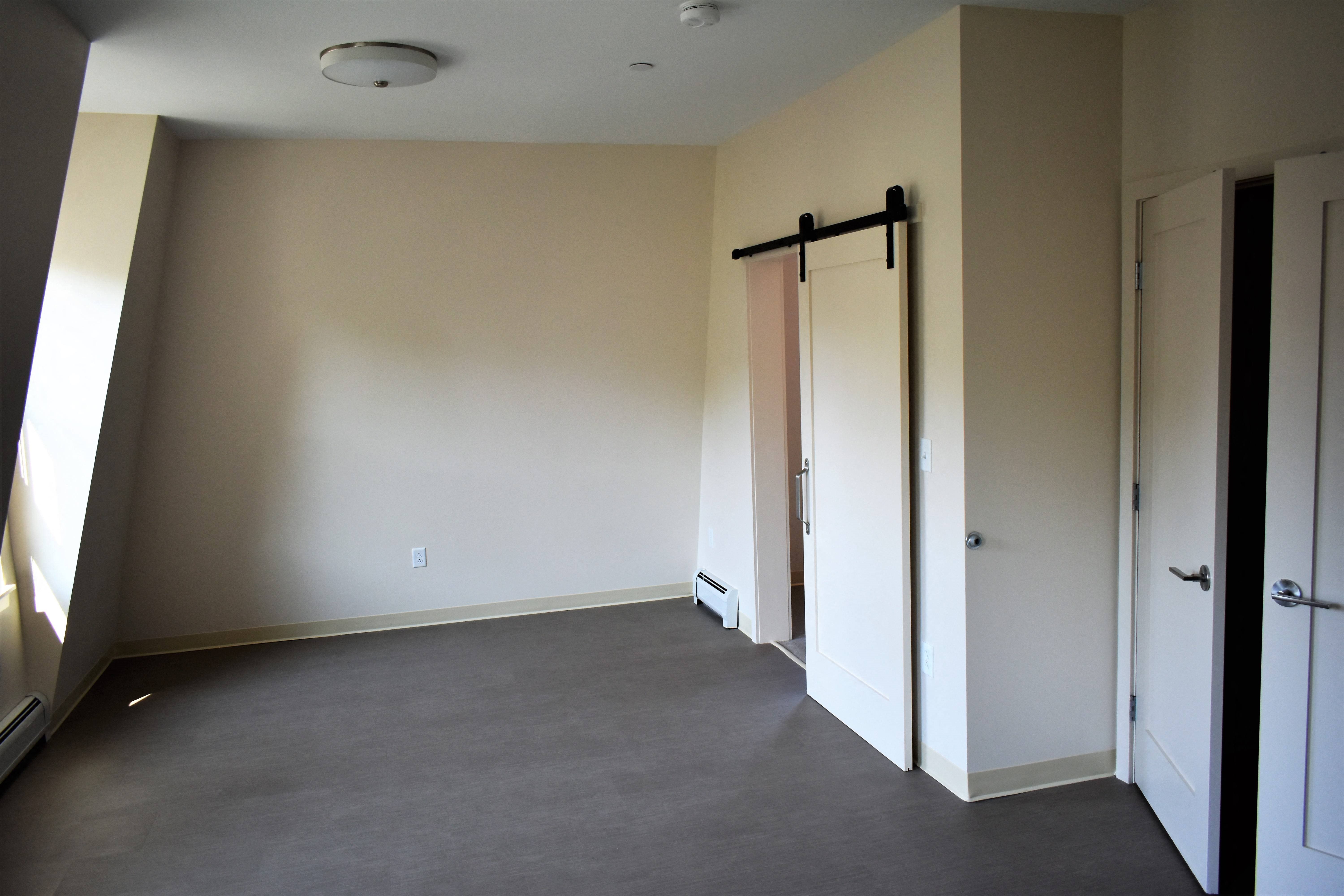 Gallery Photo 16